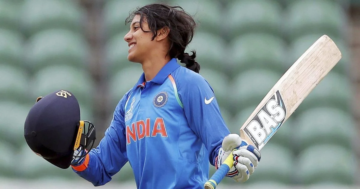 Smriti Mandhana batting in Indian colors